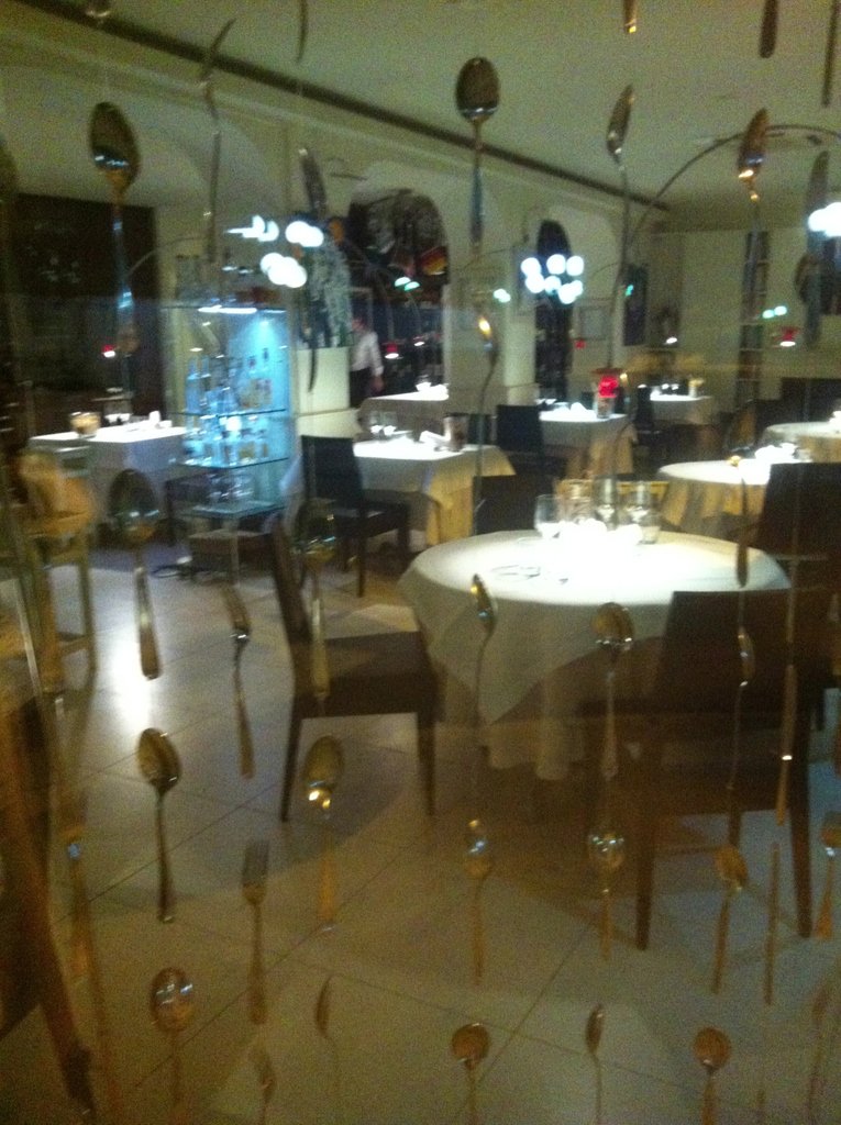 da Liuzzi l'allegria inizia già prima di entrare.
#locandaliuzzi #food #foodporn #yummy #instafood #foodie #delicious  #homemade #foodstagram #foodgasm #eat #foodblogger #instagood #love #michelinguide #ristorantecattolica #cucinacreativa #ristorantegourmet #rivieraromagnola