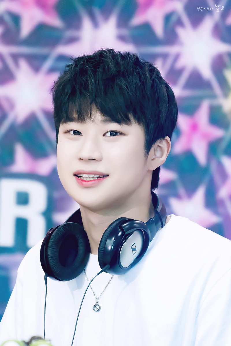 M_than_H's tweet photo. 190523 MEN ON AIR

💜

#열혈남아 #HBY
#마르코 #MARCO #이형근 https://t.co/136pbvS443