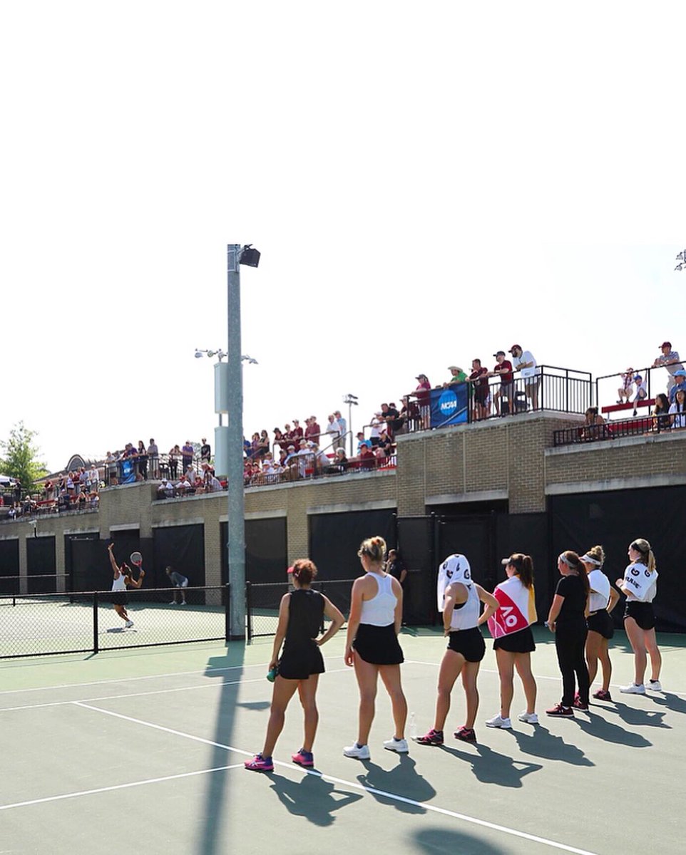 ingriidgmartins's tweet photo. University of South Carolina, THANK YOU from the bottom of my heart❤️
Onto the next chapter🙌🏽💪🏽🎾
#byeCollege #helloProTour https://t.co/XSobdLefcR