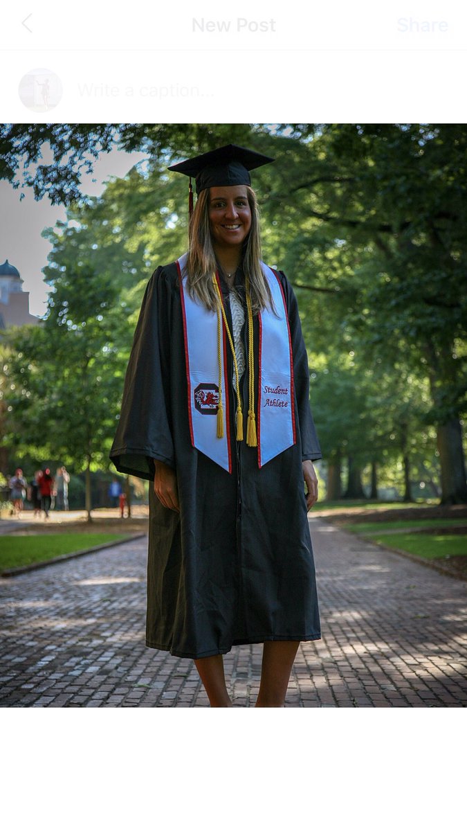 ingriidgmartins's tweet photo. University of South Carolina, THANK YOU from the bottom of my heart❤️
Onto the next chapter🙌🏽💪🏽🎾
#byeCollege #helloProTour https://t.co/XSobdLefcR