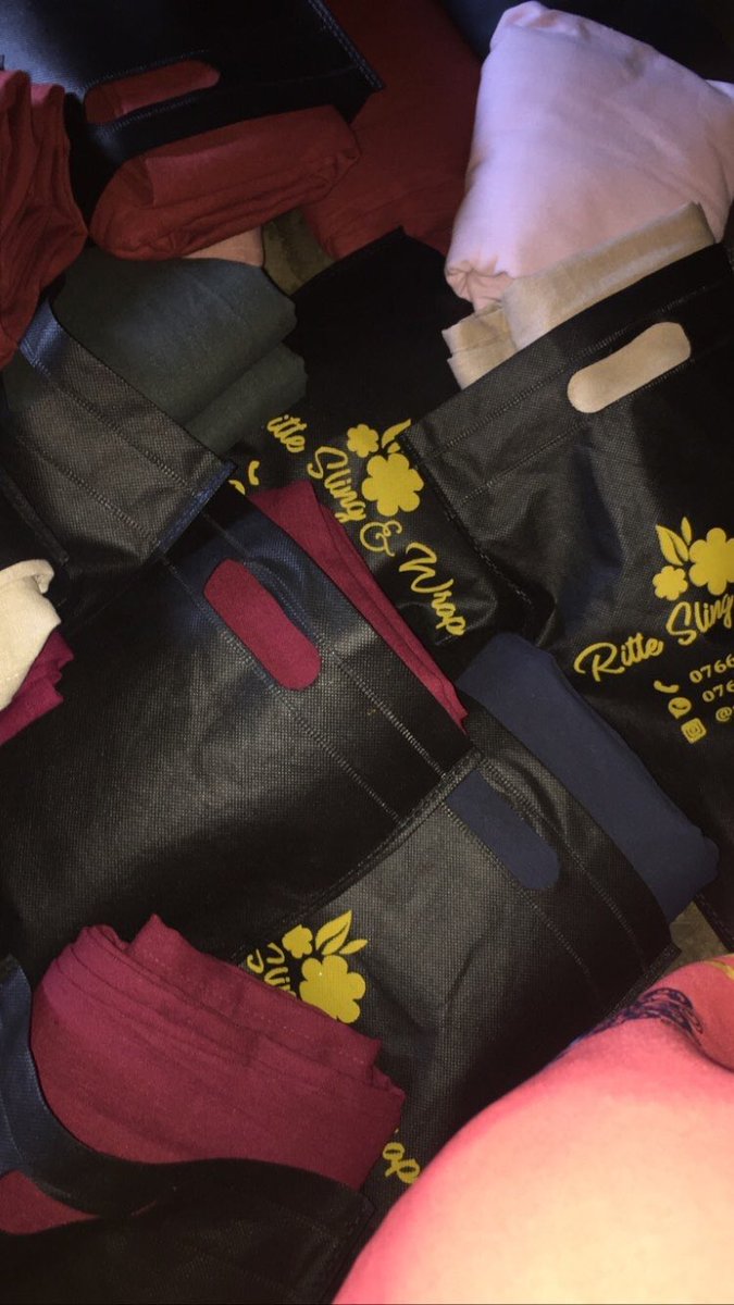 janeritte_'s tweet photo. Mbeleko za Pete Ritte Ring Sling ni nzuri na rahisi kubebea watoto.

Bei ni Tzs 35,000/= Tunafanya delivery 
Mkoani pia utatumiwa... 
Tupigie 0766727272 tukuelekeze

#TwitterGulio 

Rangi za kila aina....

#RRS 
#RitteRingSling 
#wearyourbabytz💖 
#welovebabies❤ 
#Mbeleko https://t.co/pGkawYEmlc