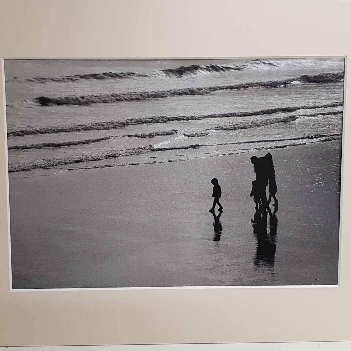 Fresh from my darkroom.
October seaside.
#believeinfilm #filmphotography #ilforddelta400 #analogphotography #blackandwhitephotography
#beachlife #pentax