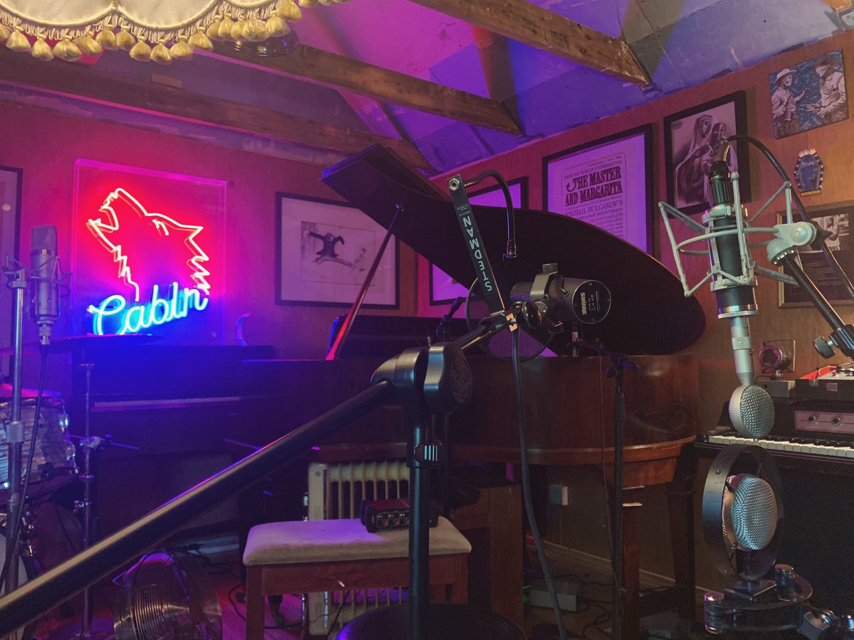 tombrightmusic's tweet photo. Day one of album recording, with @EdHarcourt at the wheels ✅
-
Tonight: #iBisMusic w/ @Tom_Grennan in London. Sold out. Showtime...
-
#BlessOurGeneration #LastNightsKebab #StorminaTeacup #BloodAndWater https://t.co/60aMW1swXb