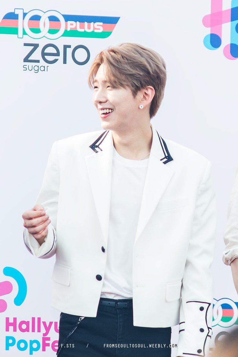 FSTS_SG's tweet photo. 190526 Monsta-X #HallyuPopFest2019 Red Carpet

#MONSTA_X #Shownu #Wonho #Minhyuk #Kihyun #Hyungwon #Joohoney #IM https://t.co/nkk5sRaqBl
