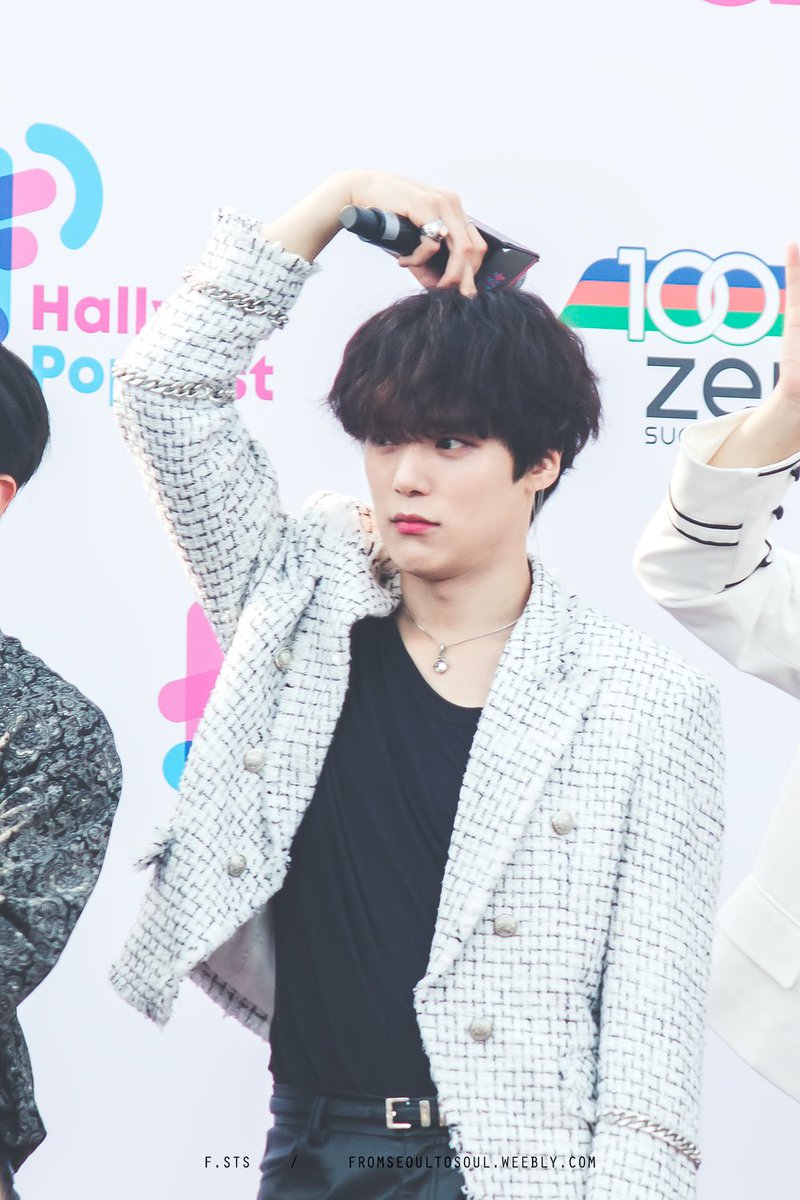 FSTS_SG's tweet photo. 190526 Monsta-X #HallyuPopFest2019 Red Carpet

#MONSTA_X #Shownu #Wonho #Minhyuk #Kihyun #Hyungwon #Joohoney #IM https://t.co/nkk5sRaqBl