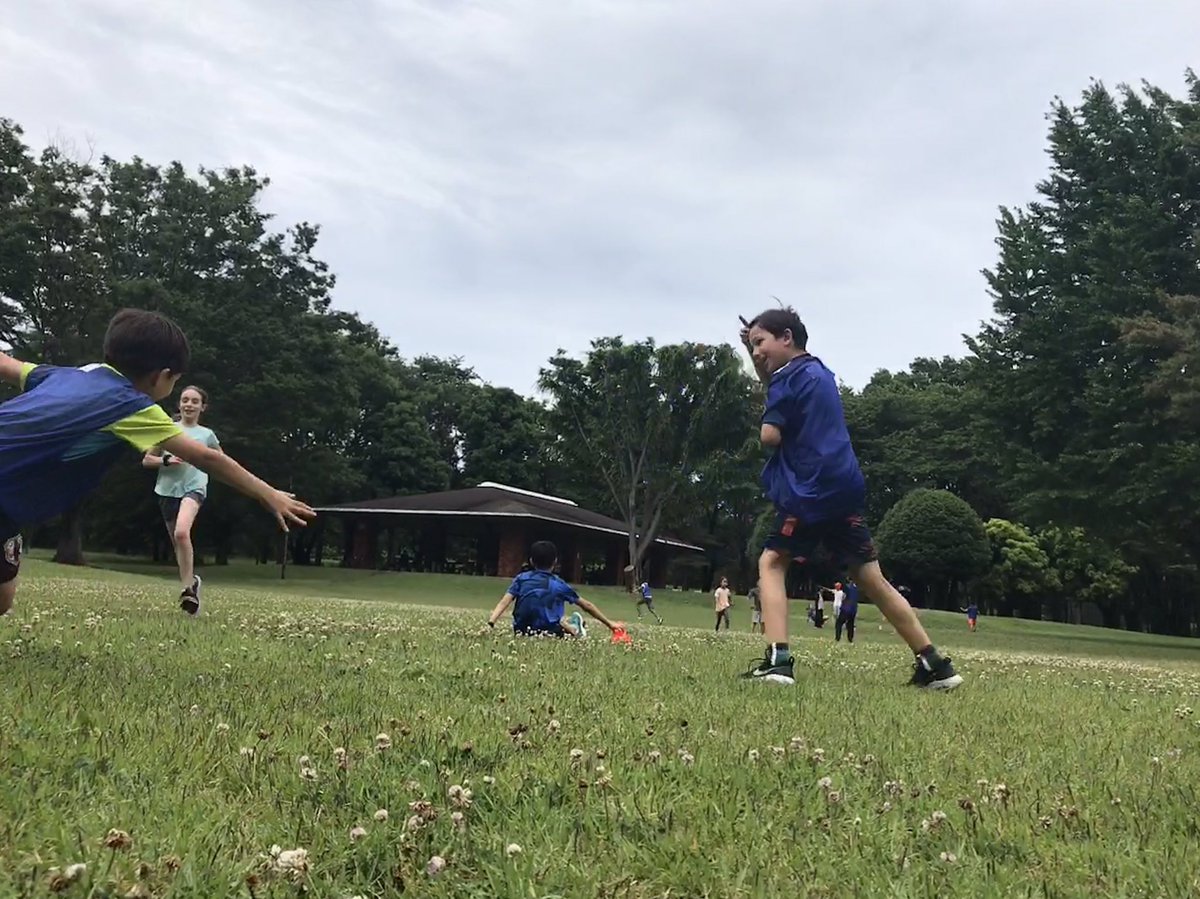 asijJessee's tweet photo. Enjoying the fresh air and end of the season capture the flag game with ES XC #asij https://t.co/OeZqgcnCb3