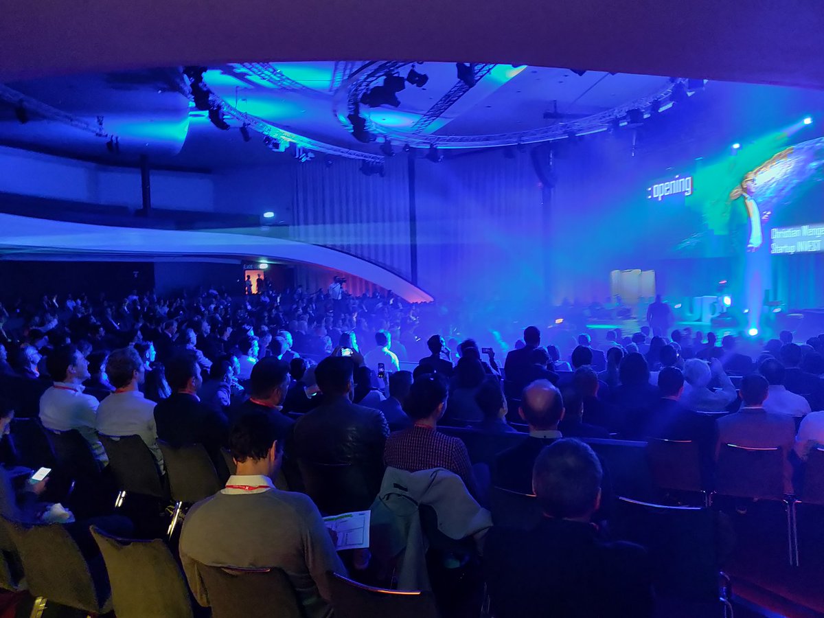 timothyvibert's tweet photo. Representing Venture Kick at Startup Day! #venturekick #stich #SUD https://t.co/JbcmbKoMyi