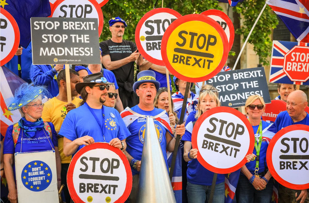 imageplotter's tweet photo. Small but perfectly formed print usage of this one @SODEMAction in the Guardian today. Thanks, #RexFeatures . Given that I refused to snap any of the Farage events (pics everywhere, of course) I'm pleasantly surprised that a few of these were used. And @suehard fully intact 😉 https://t.co/RwqWptp3cg