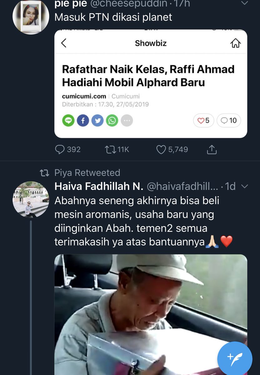 Dua sketsa masyarakat dalam 1 timeline.