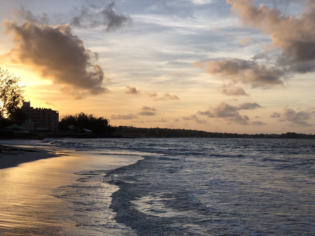 Unbelievable sunrise at #SandalsBarbados this morning. Time to check out #RedLaneSpa!
#ILoveSandalsResorts