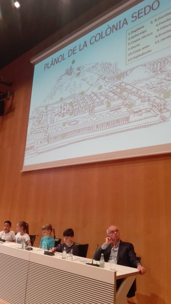 ESCOLA ROQUES BLAVES tweet media