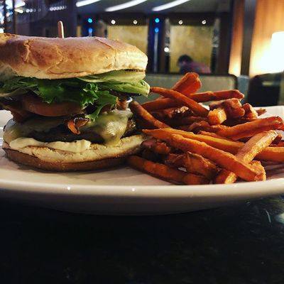 Happy #NationalHamburgerDay! 🍔 

Come in and celebrate with us by having one of our delicious burgers! Pictured here is our delicious Chuck Burger. 😍  

What's your go-to bivver burger? 👇 #NLFood