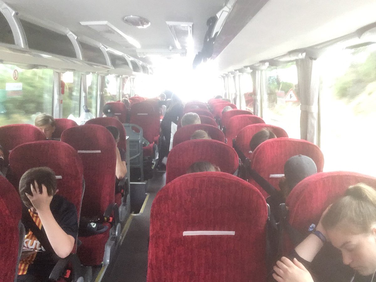 TTAinBarca's tweet photo. And we are off! https://t.co/63iMf2EczA