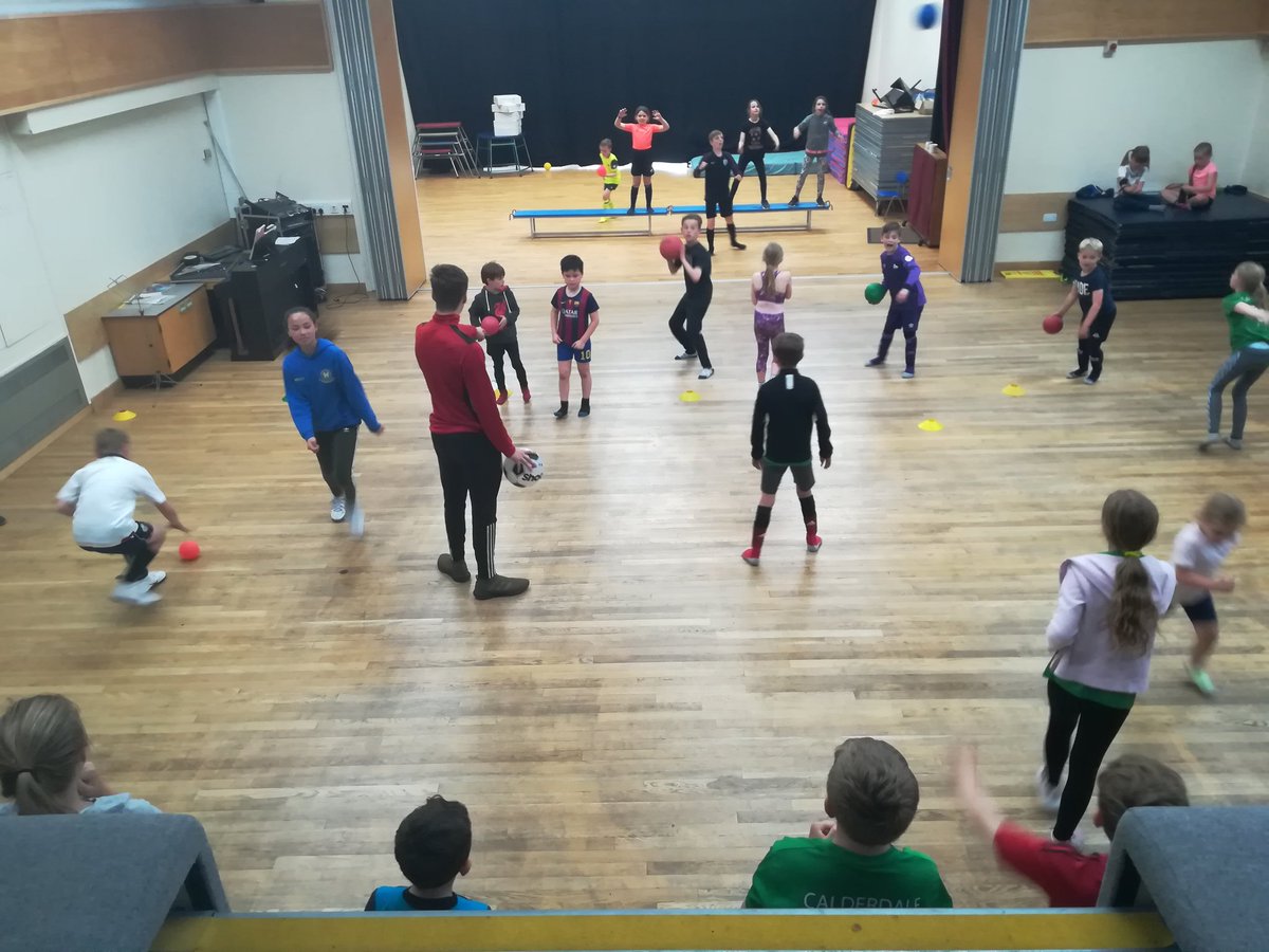 tagsprogramme's tweet photo. Crazy #endball & #dodgeball time at TAGS #Elland
#Active #healthy kids learning about #agility #coordination #strategy in a #FUN way
#calderdale #Halifax #Sport https://t.co/N00lZSLoY8