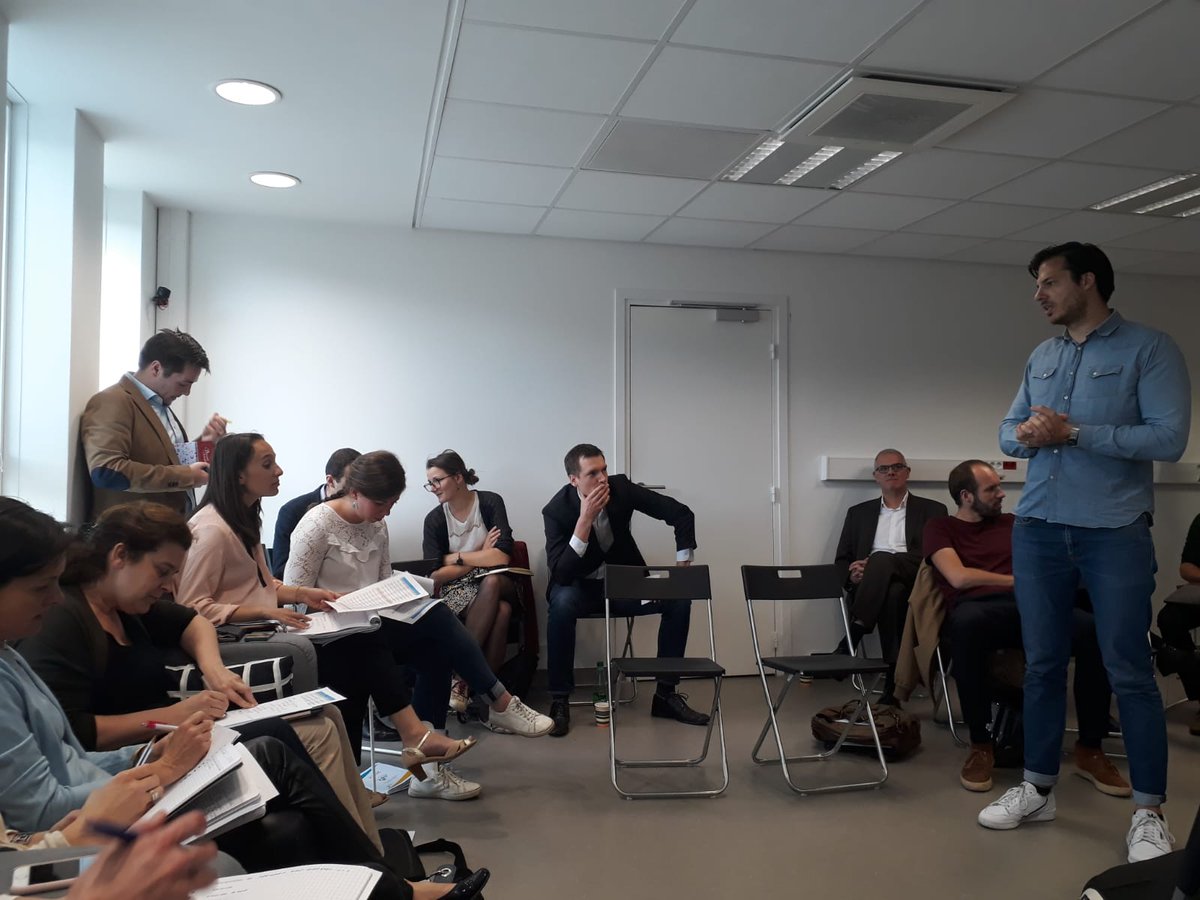 lelabsanteidf's tweet photo. 📢 @docadom • Plateforme web et mobile de mise en relation patients-médecins pour des consultations de médecine générale à domicile
🤝 Merci @MarcPostelVinay
#LeLabInnov #Innovation #Meetup https://t.co/Zr58hurqHV