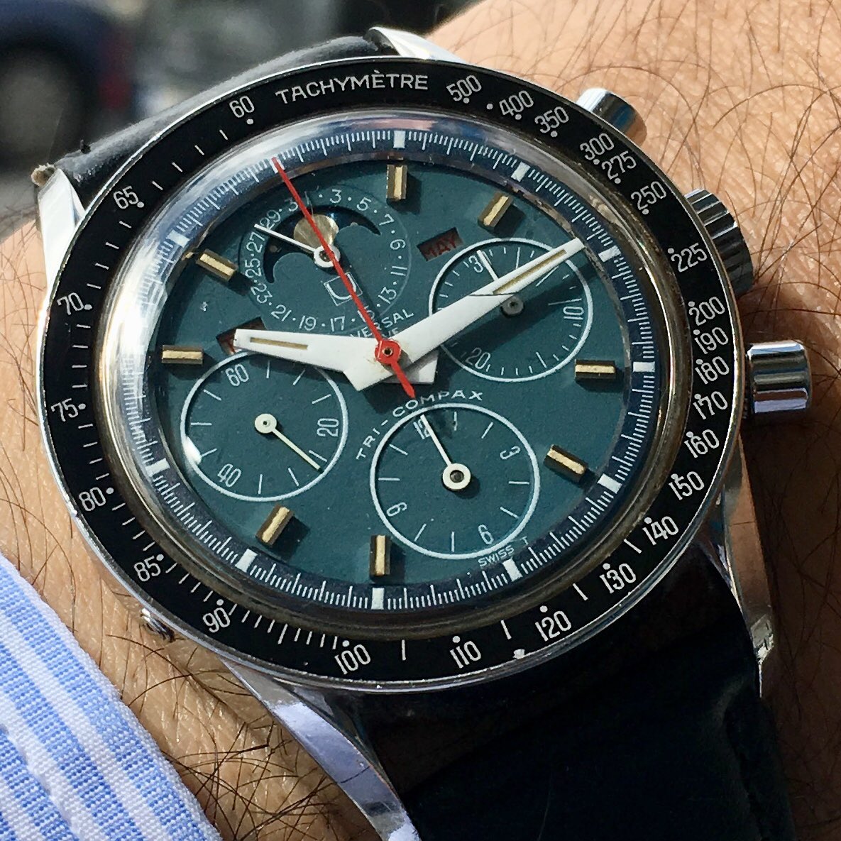 AboutTimeMalta's tweet photo. #universalgeneve #universalgenevevintage #tricompax #triplecalendar #moonphases #chronograph #vintagewatches #watches #watchcollector #ugten #grailwatch #passion https://t.co/ClUw4zRhDO