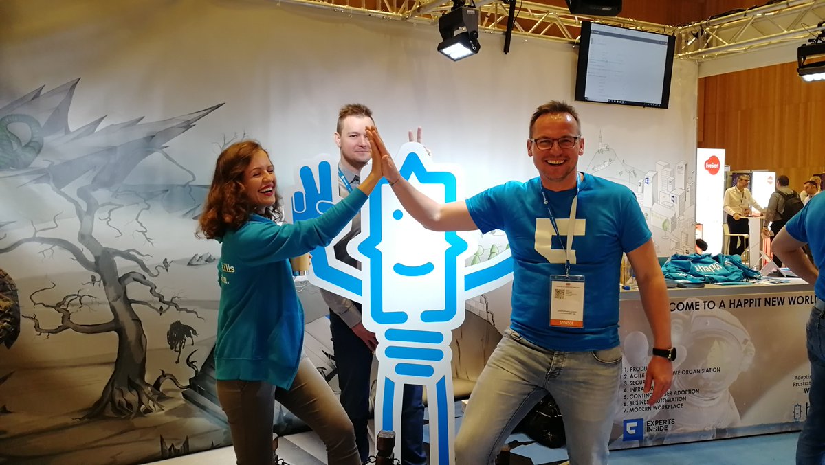 #HappiTimes on the booth 48 with <a href="/ExpertsInside/">Experts Inside AG</a>!!! Come by to take the pic with Happit and join our party