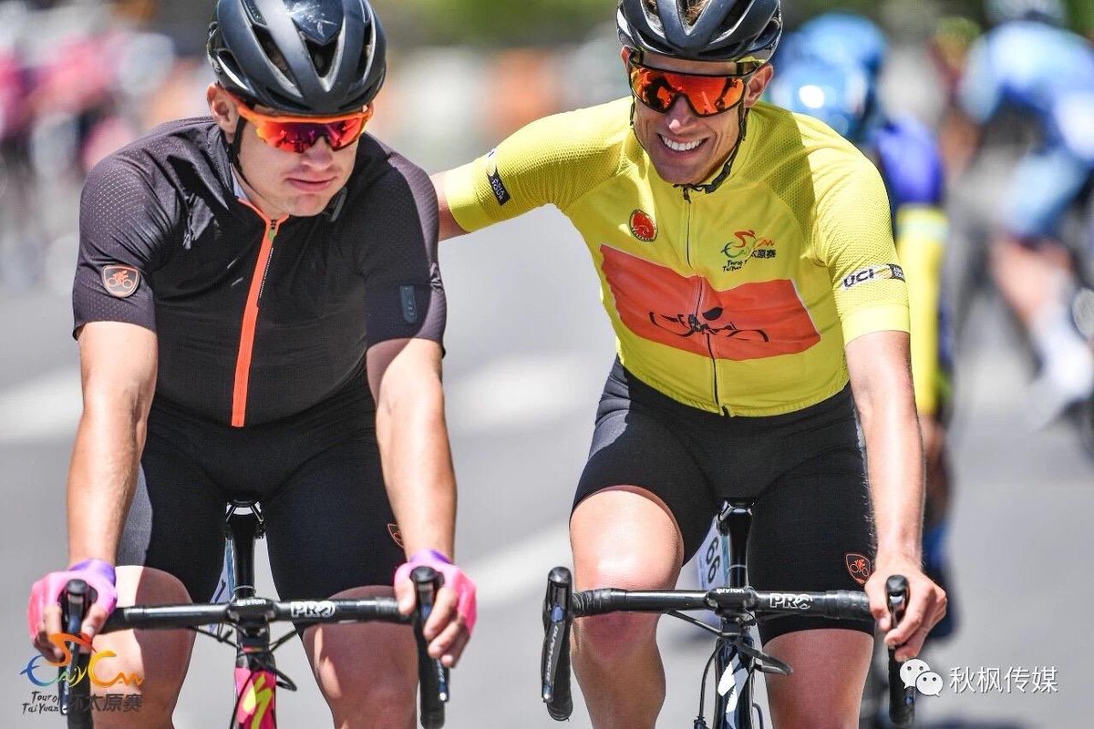 These two fellas won all the stages in Taiyuan so far and one of them is also wearing the Yellow Jersey. 😍 Not a bad first half of the Tour! 😅👌#illuminatethebike #TourofTaiyuan