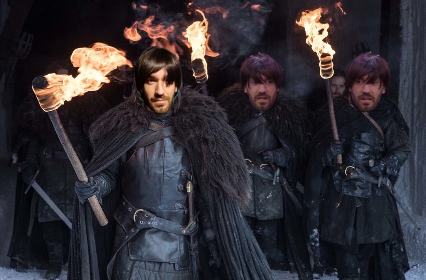 Manuelasio's tweet photo. @LaResistencia @jponcerivero La guardia de la noche en los libros da bastante más miedo https://t.co/waZzRilB9K