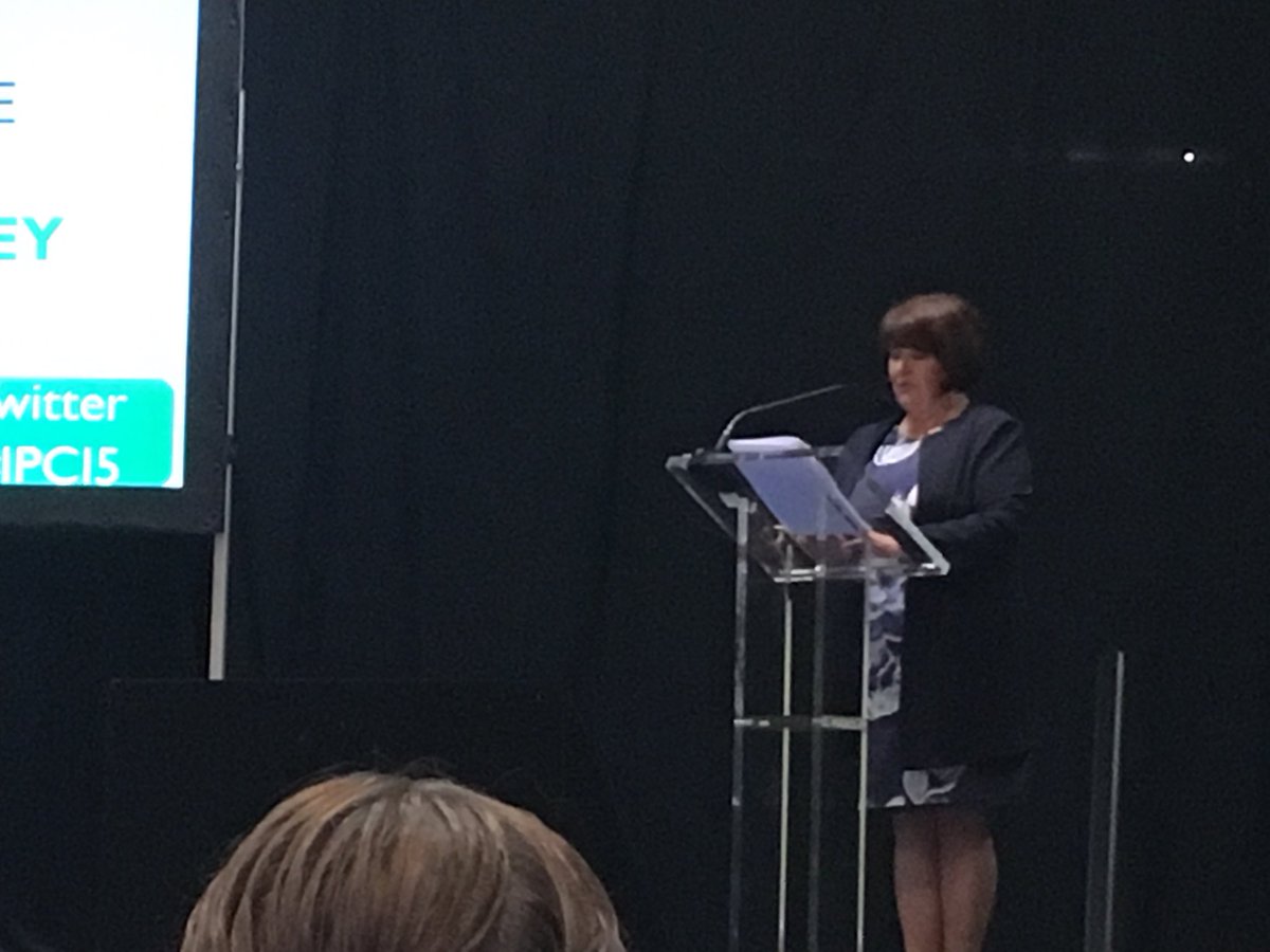 msmidz's tweet photo. Bernie O’ Reilly bravely sharing her family experience with systems failure in healthcare @IPCI5 highlighting the importance of safe systems and effective communication #IPC15  @trishogan @emrsa15 @hpscireland @IPS_Infection @UCCPublicHealth #patientsafety #sepsis https://t.co/jdqqIrCleY