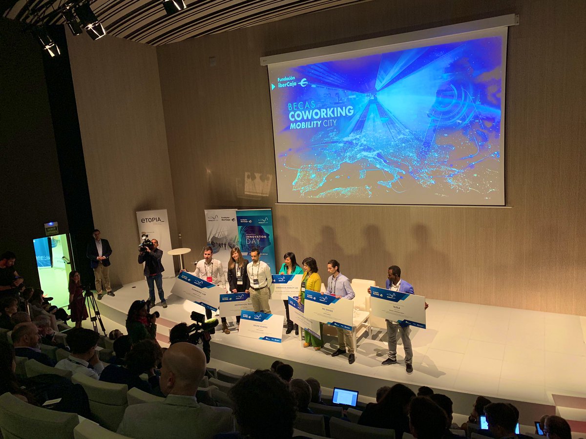 La_Terminal_'s tweet photo. #Zaragoza celebra el 1er #InnovationDay en @etopia_  
@IbercajaSocial entrega las becas @mobilitycity @La_Terminal_ 
Un lujo estar rodeados de tanto talento
@COLOSSUNcom @BiKONEbearings @Milenvios_spain @Poweringcar #Taxila #ZarainnovaMobilityLab #DestinationTrails
Felicidades! https://t.co/1p6WA12wK5
