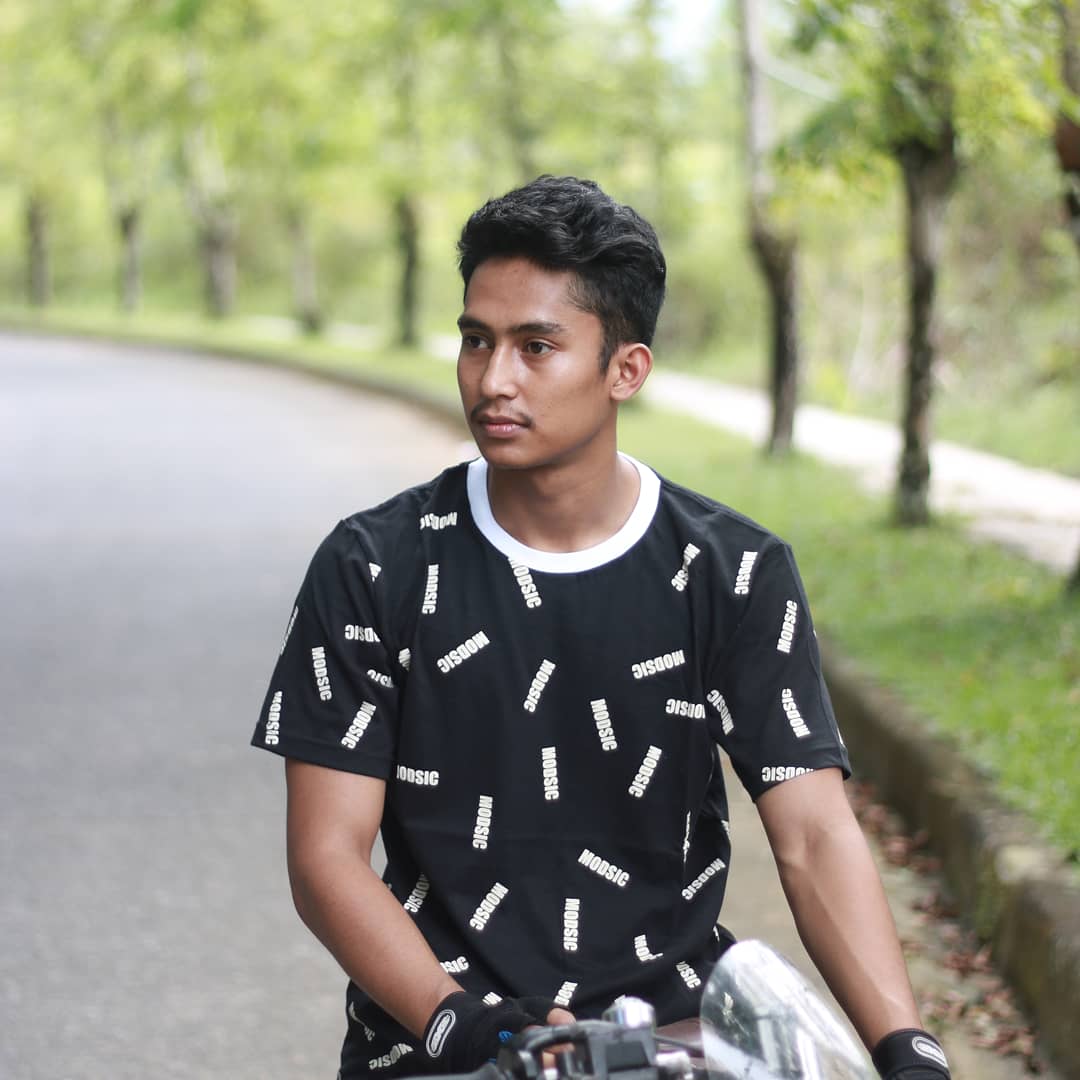 ModsicCreation's tweet photo. Greet the day wearing a "vintcla" shirt๐ฅ.
.
.
Still Ramadhan sale!!!
May 18 - June 9 2019
Up to 25%๐ฅ
.
#modsic #mdsc #clothing #clothingbrand #clothingline #localbrand #localpride #brandindonesia #sale #ramadhansale https://t.co/kgVf63hC0G