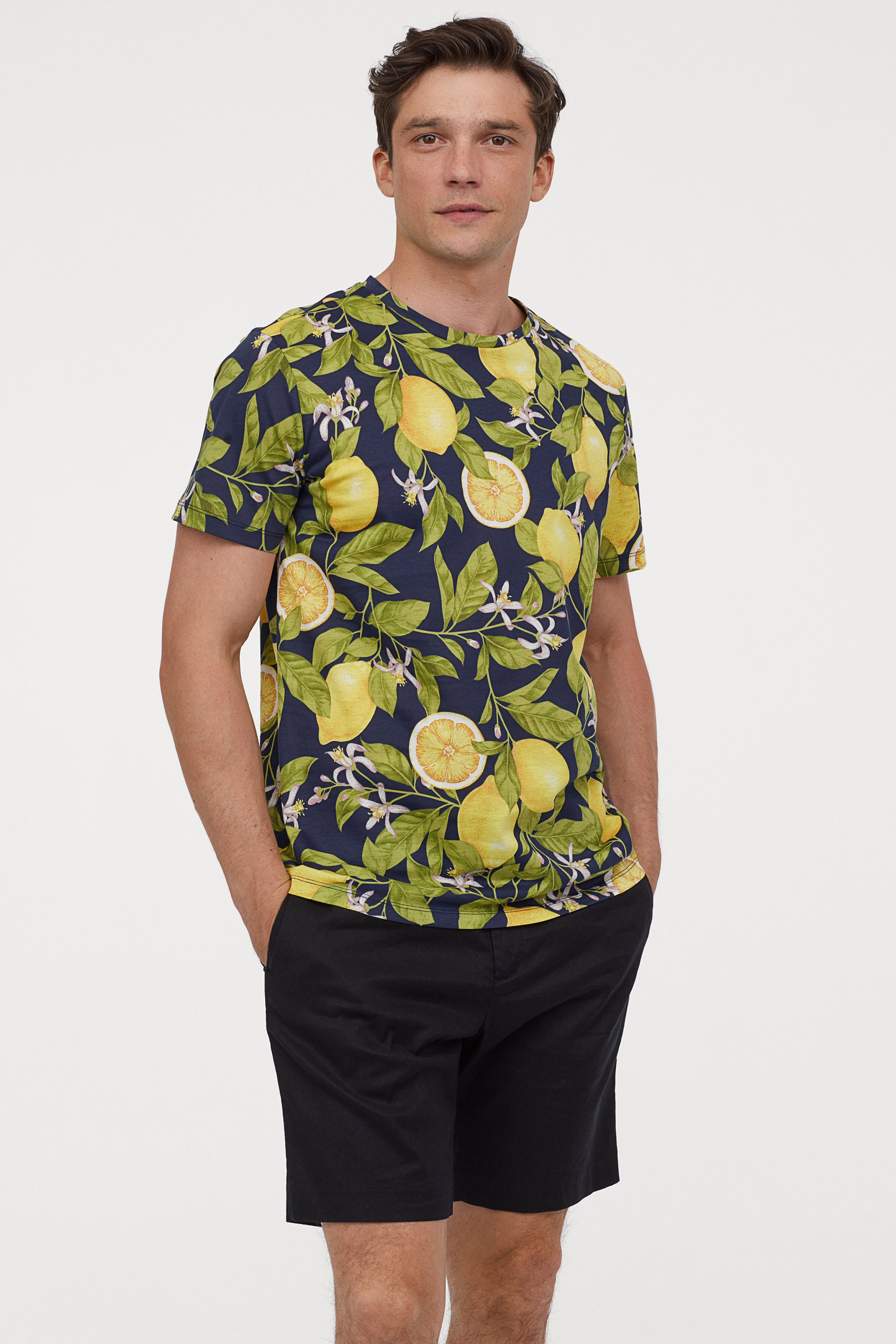 H M Japan On Twitter 新作メンズ 夏らしい レモン柄のシャツが登場 この夏はこのシャツで甘酸っぱい思い出を Hmman Https T Co Ocqppvjair Https T Co Iubbqahaid Twitter
