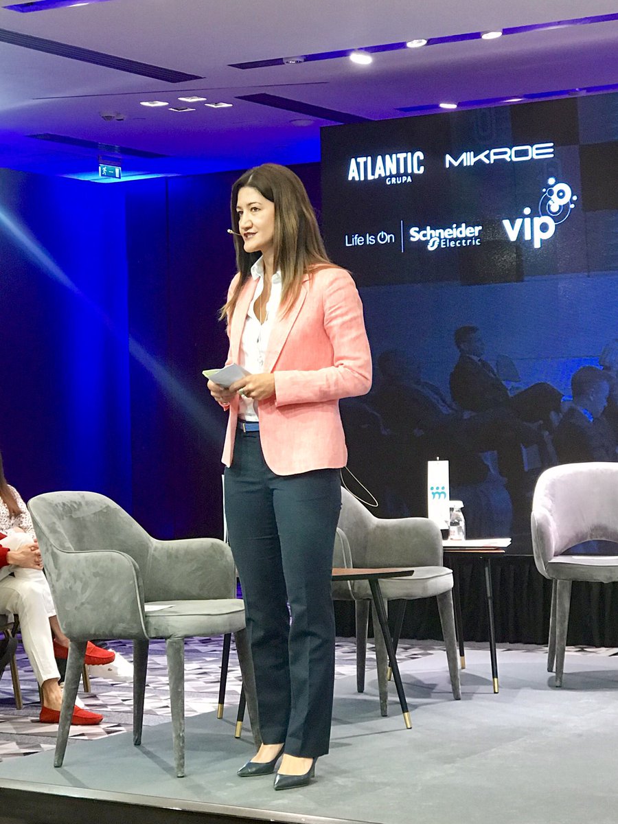 Počinje Forum menadžera <a href="/menadzerSAM/">menadžerSAM</a> <a href="/JelenaBSAM/">Jelena Bulatovic</a> najavljuje temu i učesnike