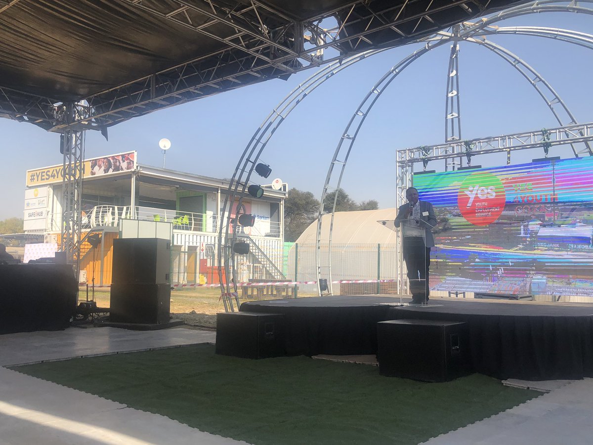 TashmiaI's tweet photo. Third phase launch of  YES commercial opportunities for entrepreneurs. Sanitary pads made for you by young female entrepreneurs last mile distribution &amp; partnership with many more. Blossom @Motara_Ahmed with Anand Moodliar @Yes4YouthZA @Orestaki @cassand13680996 @riadlaher https://t.co/4jcOkOrZt3