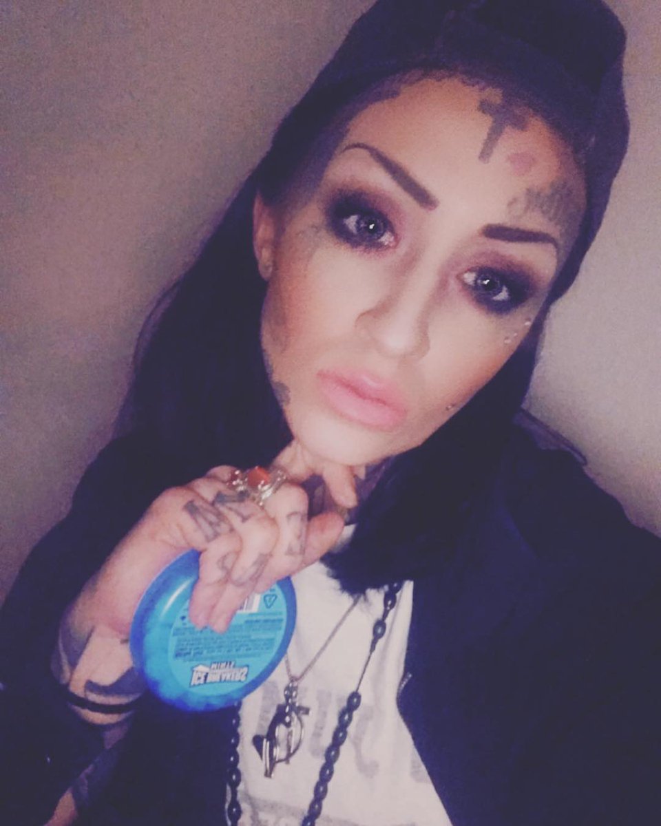 MissLara666's tweet photo. hello subs, please dont be shy DM me to experience #findom i accept even smaller tributes so there is nothing to worry about

@RTSuck3r @indebt2Leah @touchRTP @rtslavedog @RT4fet @piggyslavery1 @rtsubby @rtslave_7 @RTbeta4GS @RTsubforyou @RTdonkey @RTsubby @RT_Paypig @rt_feet https://t.co/8IHGI6jyMK