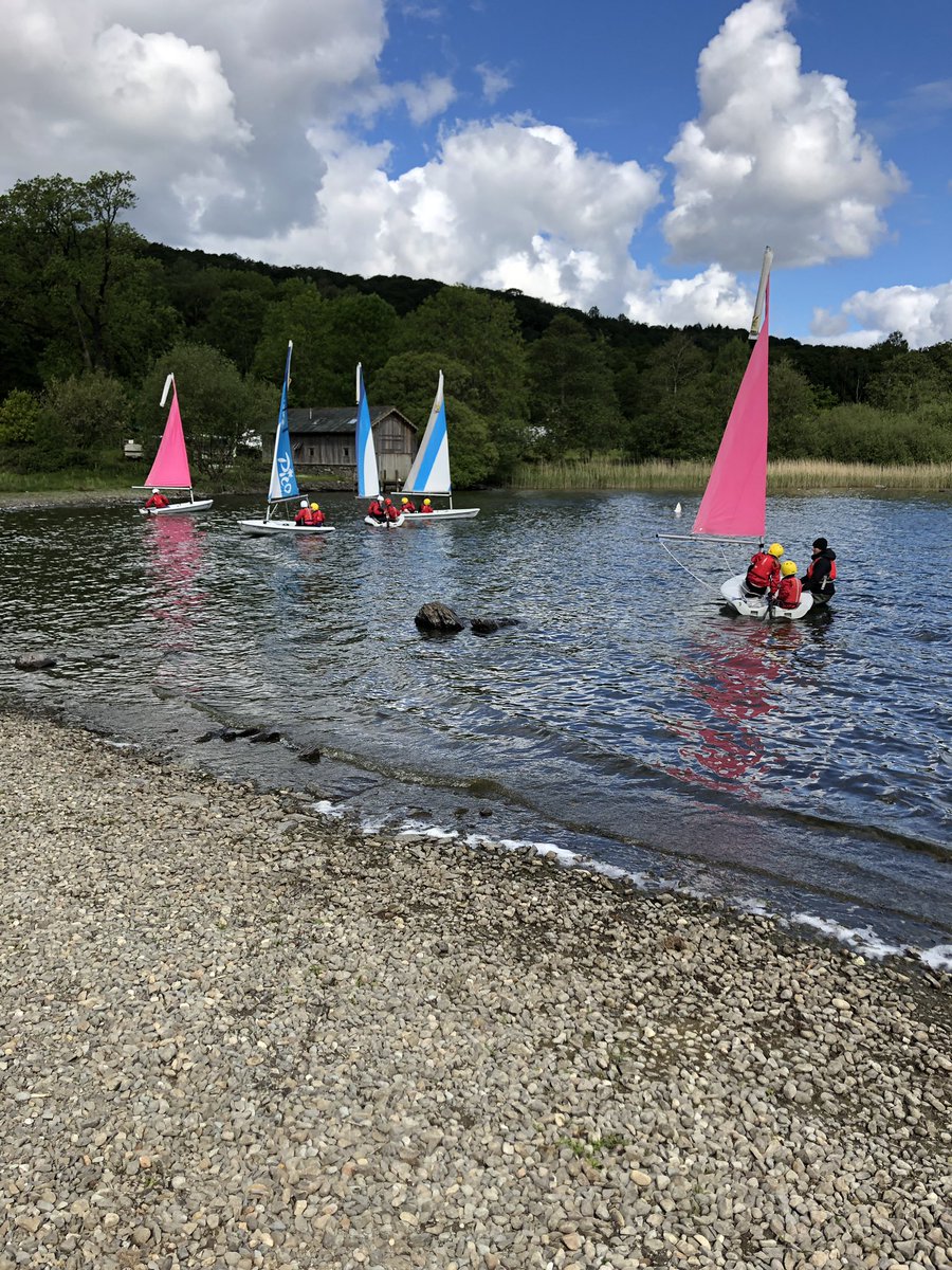 GoostreyScouts's tweet photo. We have internet this morning, down at the lake. #summercamp https://t.co/K25nDbKLO0