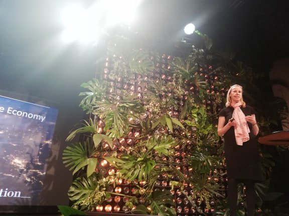 nysnoinvest's tweet photo. Can #investors earn money and improve the #global #climate? Generation Investment Management has been doing #sustainable climate #investments for more than 14 years. Partner &amp; Head of Client Team, Esther Gilmore explains sustainable #capitalism at #Driva19. @algore https://t.co/IhPbWZghuY