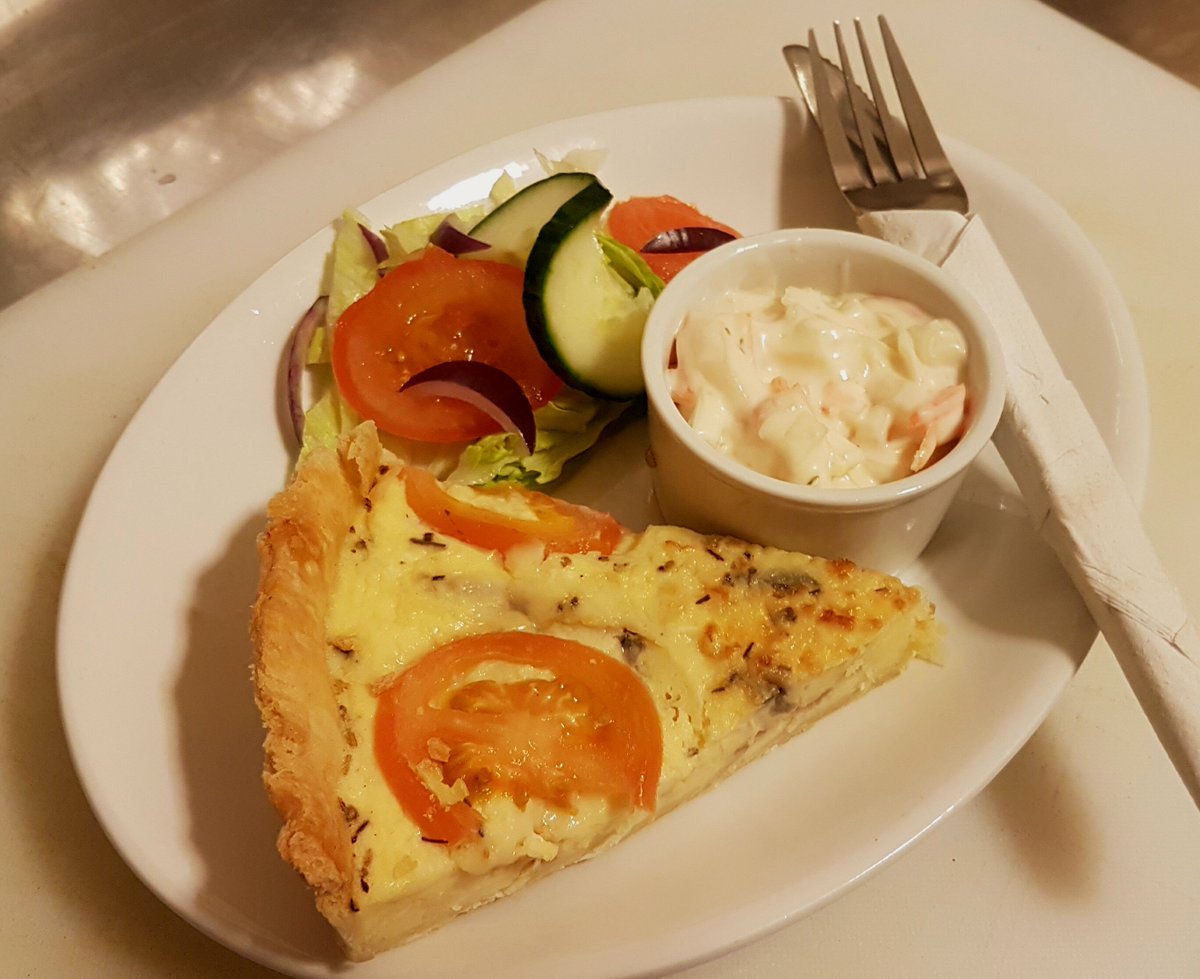 CoveGroupOrg's tweet photo. We are now serving delicious home cooked food at #Shrewsbury Prison. The menu includes quiche, lasagna, paninis, baked potatoes and amazing cakes!
#realprison #foodbehindbars https://t.co/vr2p4ZWuIH