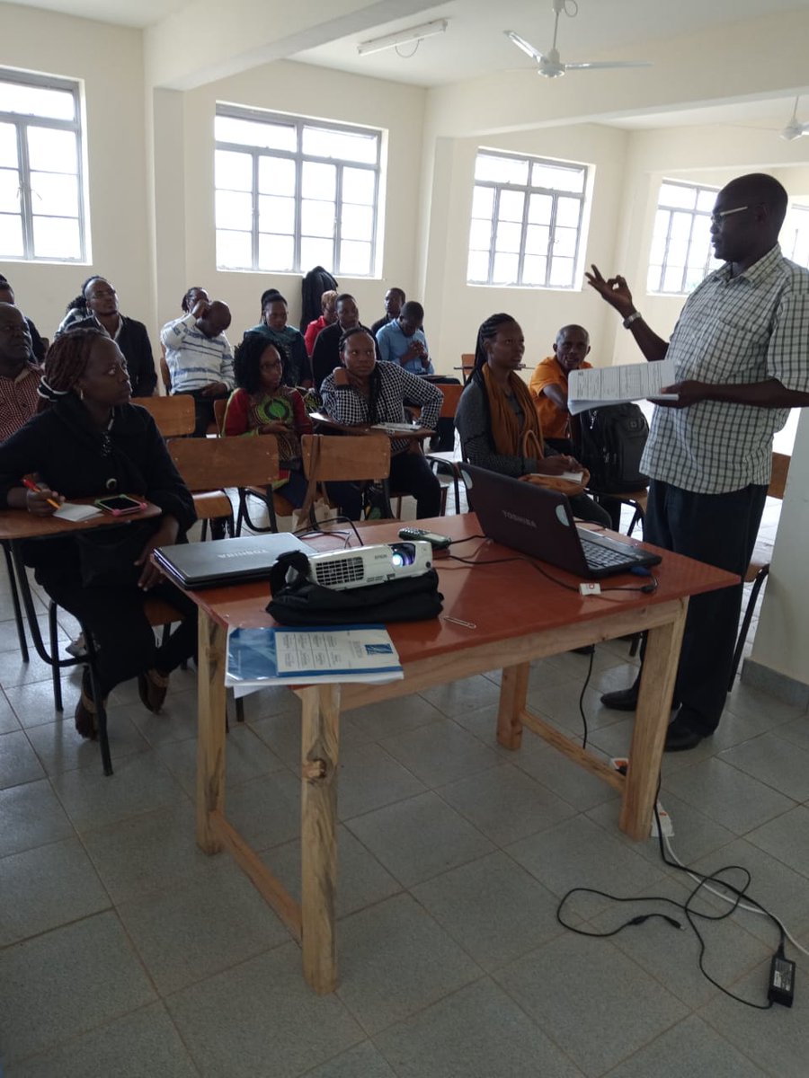 Taita Taveta County EPI Logistician Davis Musau sensitizing #immunization service providers on AEFIs and coaching on how to fill the reporting forms in Voi subcounty #STEPKenya #UHC #Vaccineswork #GlobalHealth
<a href="/MOH_Kenya/">Ministry of Health</a> <a href="/gavi/">Gavi, the Vaccine Alliance</a> <a href="/GaviMag/">Gaspar António Vinagre Magarreiro</a> @HellenBen2 <a href="/lucywkanja/">Lucy Kanja - MPH/MHSCM</a> <a href="/zukynokeke/">Azuka Okeke</a> <a href="/ARC4SC/">Africa Resource Centre (ARC)</a>