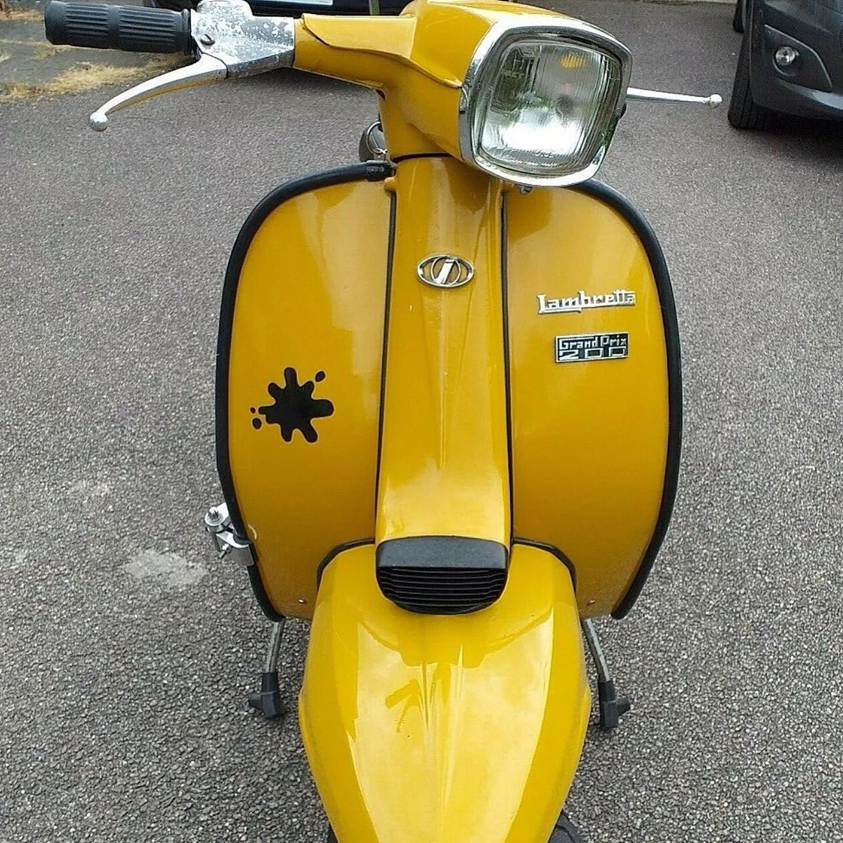 Justintoscooter's tweet photo. Ridden not hidden @Justintoscooter https://t.co/EfRYXsvdKH #justintoscooters #riddennothidden #lettheridedecide #gsscootersmock #vespa #lambretta #modculture #smock #northernsoul #vintagescooters #scooterist #vespaclub https://t.co/Bi8QsIr5OH