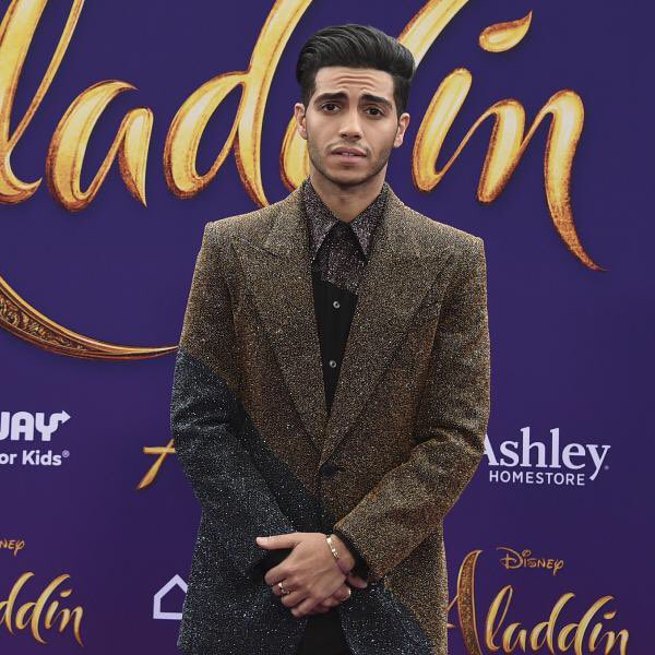 JustineRenee22's tweet photo. If you're not inlove with Aladdin, please explain why cause my heart just exploded😍
#Aladdin https://t.co/l7yTuvOQ85
