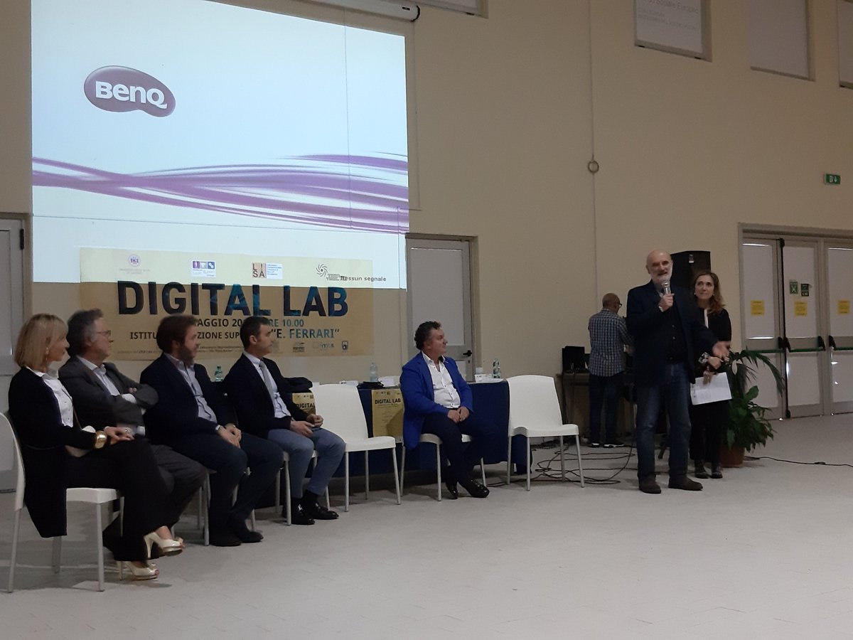 LISAlab_'s tweet photo. Evento di chiusura del progetto 𝗟𝗮𝗯𝗼𝗿𝗮𝘁𝗼𝗿𝗶𝗼 𝗜𝗺𝗽𝗿𝗲𝗻𝗱𝗶𝘁𝗼𝗿𝗶𝗮𝗹𝗶𝘁𝗮 𝗲 𝗜𝗻𝗻𝗼𝘃𝗮𝘇𝗶𝗼𝗻𝗲 promosso da @LISAlab_ @parente_rob, 𝗜𝗜𝗦 𝗘𝗻𝘇𝗼 𝗙𝗲𝗿𝗿𝗮𝗿𝗮.
#digitallabferrari https://t.co/5AkEC2qm39