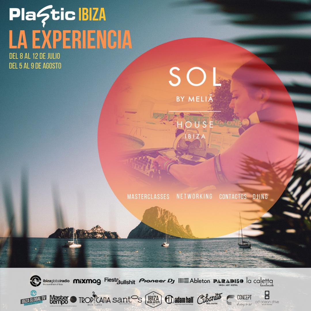 Plastic Academia tweet media