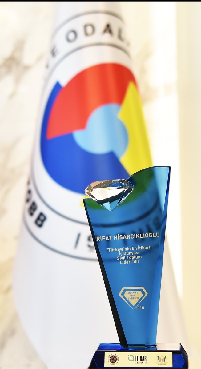 Şahsımı, Türkiye’nin ‘’En İtibarlı İş Dünyası Sivil Toplum Lideri’’ seçen herkese teşekkür ederim. Bu ödülü sadece şahsım olarak değil, 81 il ve 160 ilçedeki 365 Oda ve Borsa adına aldım. Allah mahçup etmesin.  <a href="/YildizEdu/">Yıldız Teknik Üniversitesi</a>