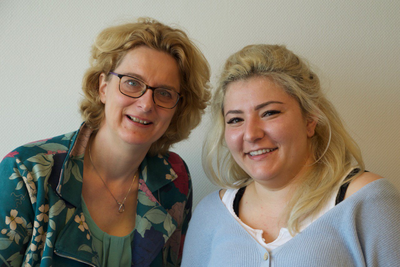 DoodgewooninDenHaag on Twitter "Doodgaan en Diversiteit (3) Een dubbelinterview over