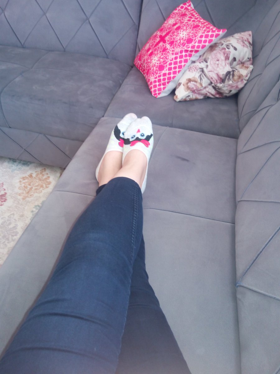 Banuinci4's tweet photo. Gerçek finansal köleler dm. #köle #ayakfetiş #finansalköle#orospu https://t.co/Mn5dOv0Rp6