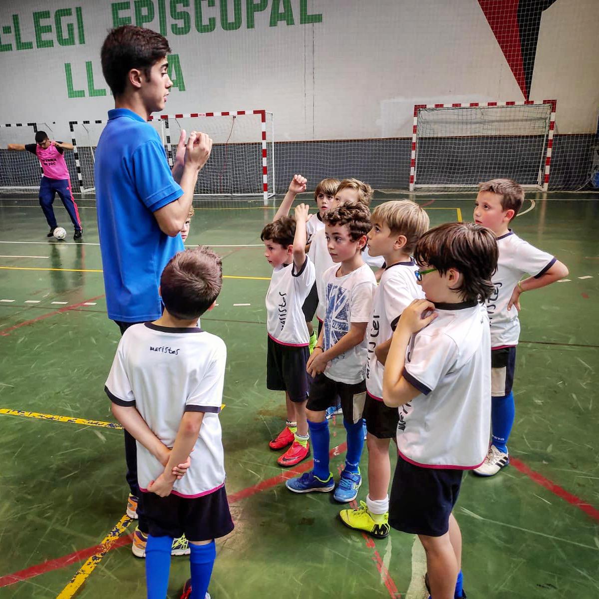 CE Maristes Lleida tweet media