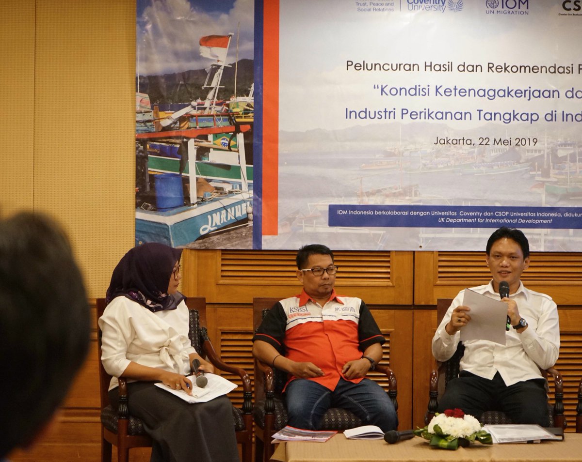 IOM Indonesia bersama Universitas Coventry, Inggris, serta Universitas Indonesia meluncurkan sebuah kajian berjudul “Kondisi Ketenagakerjaan dalam Industri Perikanan Tangkap dan Pengolahan Ikan di Indonesia”.
#StopPerdaganganOrang #EndHumanTrafficking #ForMigration
