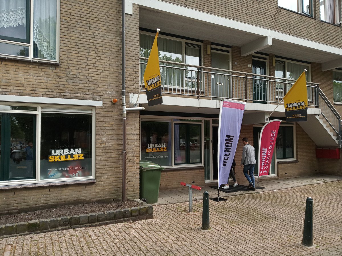 amenyo's tweet photo. Verwijzersbijeenkomst @Zadkine Startcollege bij Urban Skillsz. Volgend schooljaar klas samen met Urban Skillsz. School beweegt  richting zorg: voor nog mooiere maatwerk trajecten 😀 #Entree #ditismbo #voordestudent #urbanskillsz https://t.co/wtu4sAMXTa
