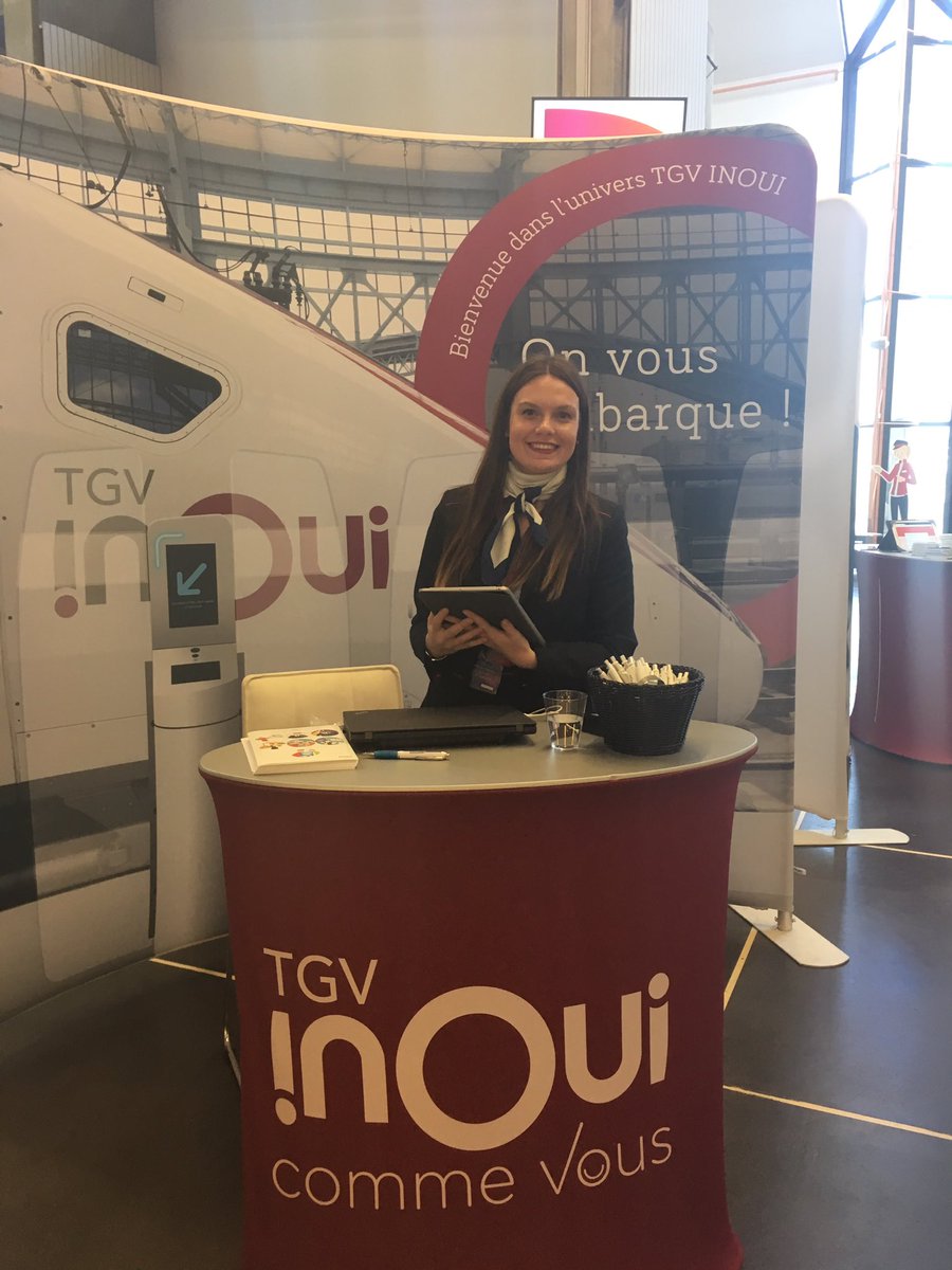 Manon_SNCF's tweet photo. La #TEAMINOUI est ravie de vous acceuillir au Mans pour le roadshow #TGVINOUI 🚄😁#TEAMTGVOUEST #BOBBYINVESTIGATION https://t.co/BodXKS8sZb