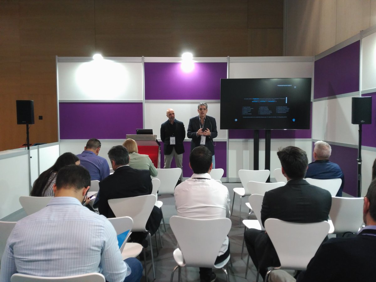 securityforumES's tweet photo. @AngelOlleros presenta el proyecto Evaluador de Seguridad https://t.co/1fmokzQt6K