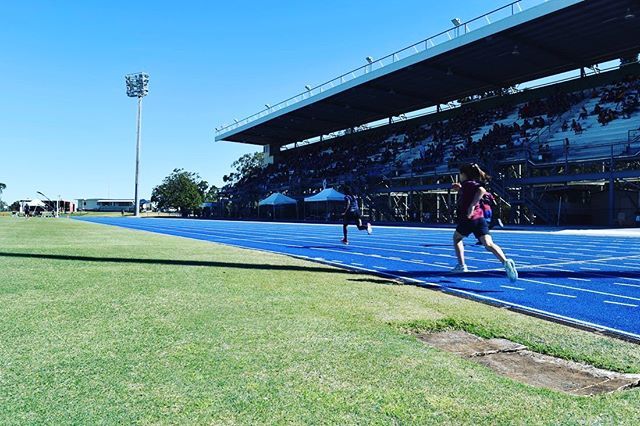 A fabulous day at QSAC today with the State Athletics Facility full of school children competing in a track &amp; field carnival.  Make sure you keep up to date with 'What's On' at QSAC by checking the QSAC website at qsac.com.au #qsacbrisbane #e… bit.ly/2VQH3AV
