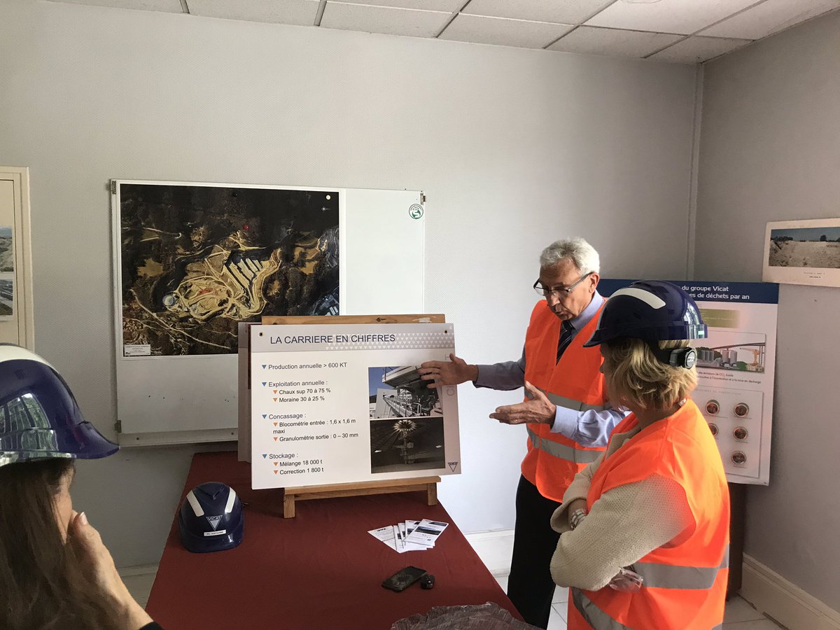 👉 Retour sur ma visite des sites du <a href="/GroupeVicat/">Groupe Vicat</a> à #Sassenage et à <a href="/StEgreve/">Saint-Egrève</a>. Acteur industriel majeur, cette entreprise familiale est ancrée dans l’histoire et tournée vers le futur afin de répondre aux enjeux du territoire et de contribuer à construire le monde de demain.