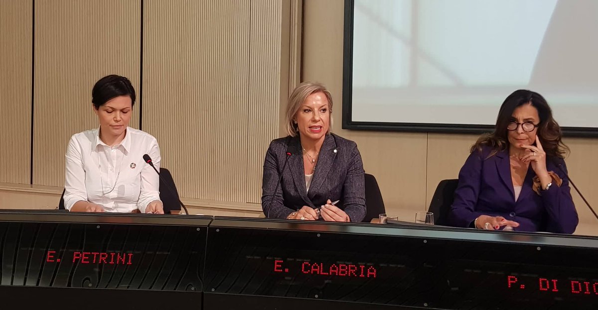 Elena Calabria <a href="/cnanazionale/">CNA</a>: "Il nostro bilancio sociale avrà come focus #sostenibilità e #economiacircolare. Vogliamo raccontarci attraverso gli #SDGs, ci stiamo mettendo alla prova come sistema, per noi fondamentale decarbonizzare” #FestivalSviluppoSostenibile #Agenda2030