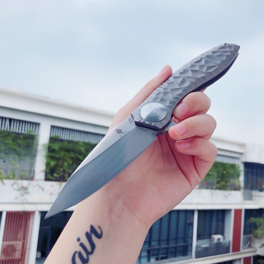 Kizer_Cutlery's tweet photo. Kizer S.L.T will be in stock in the middle of June.
#kizerslt #kizer #kizercutlery #edcknives #show #kizerknife #edc #knife #knives #edc #edcgear #edckizer #knifepics #knifesale #knifemaking #knivesforsale #knivescollection #collection https://t.co/CdZvnDPPTo